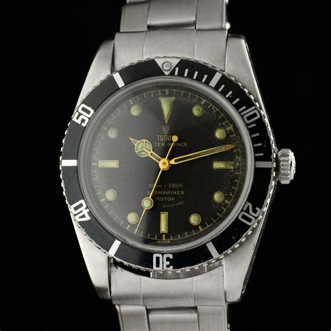 tudor submariner watch